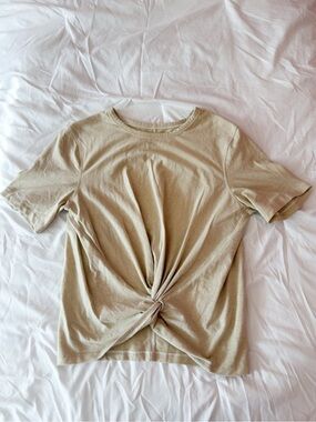 Lululemon Bone Crescent T-Shirt *Spark Size 4